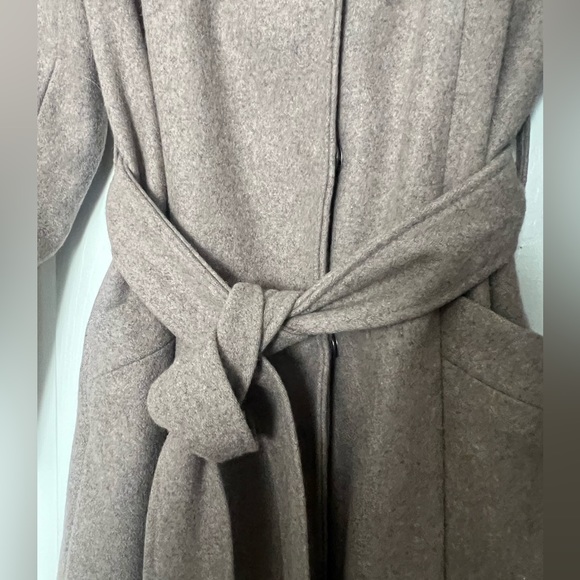 Women’s Wool Blend Merona Brown Tan Coat Jacket Peacoat Size Medium - Picture 5 of 6